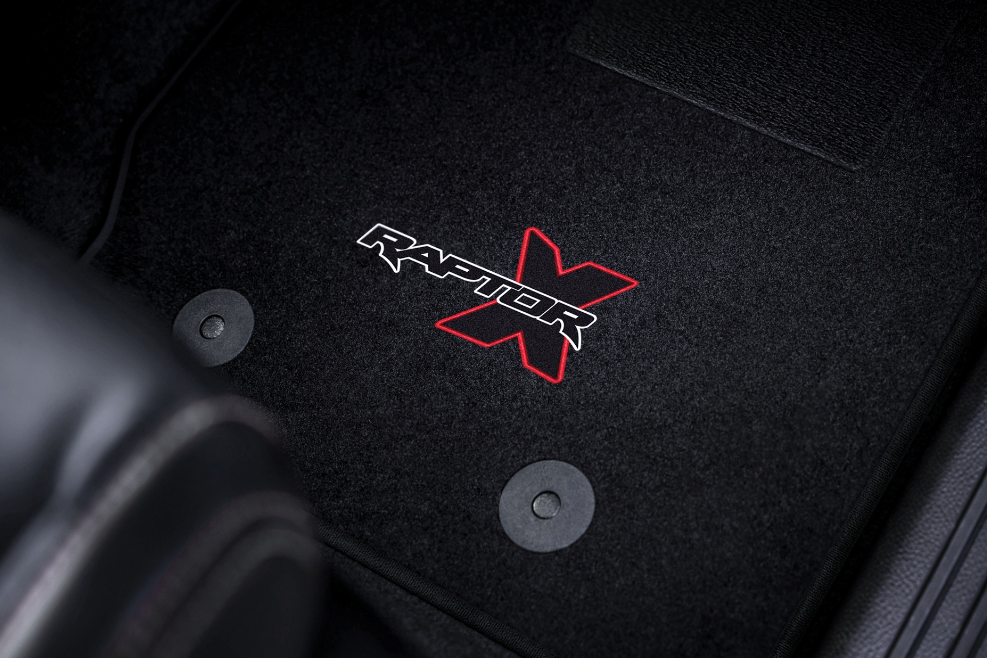 Ford Ranger Raptor kini dengan warna True Red - Raptor merah pertama di ...