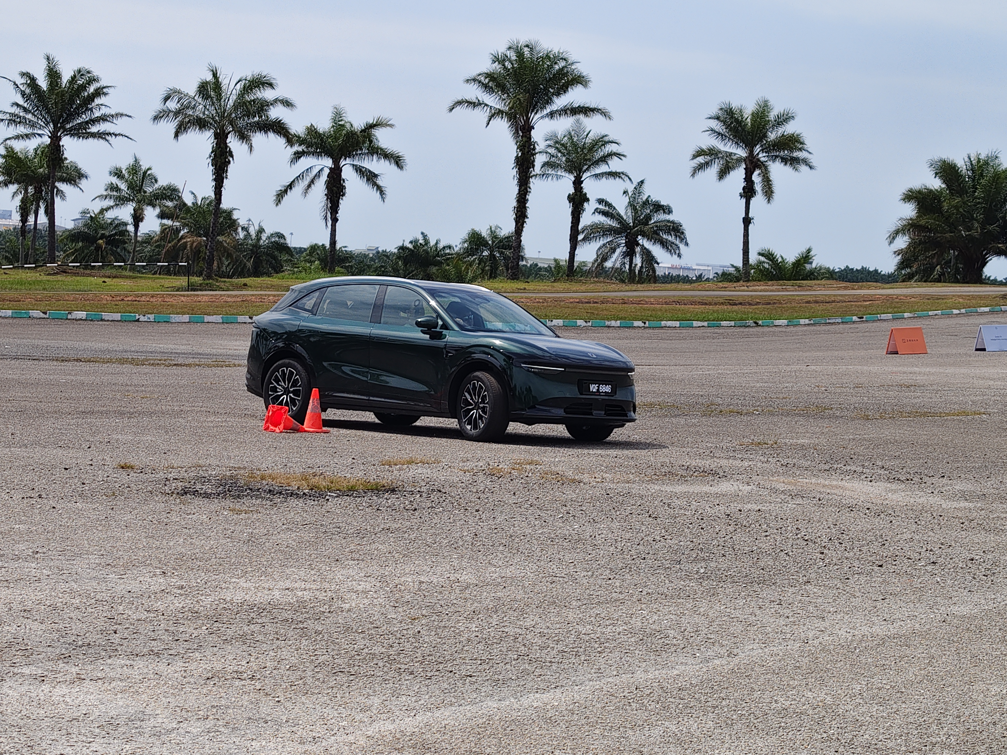 ZEEKR 7X Off-Road Weekend