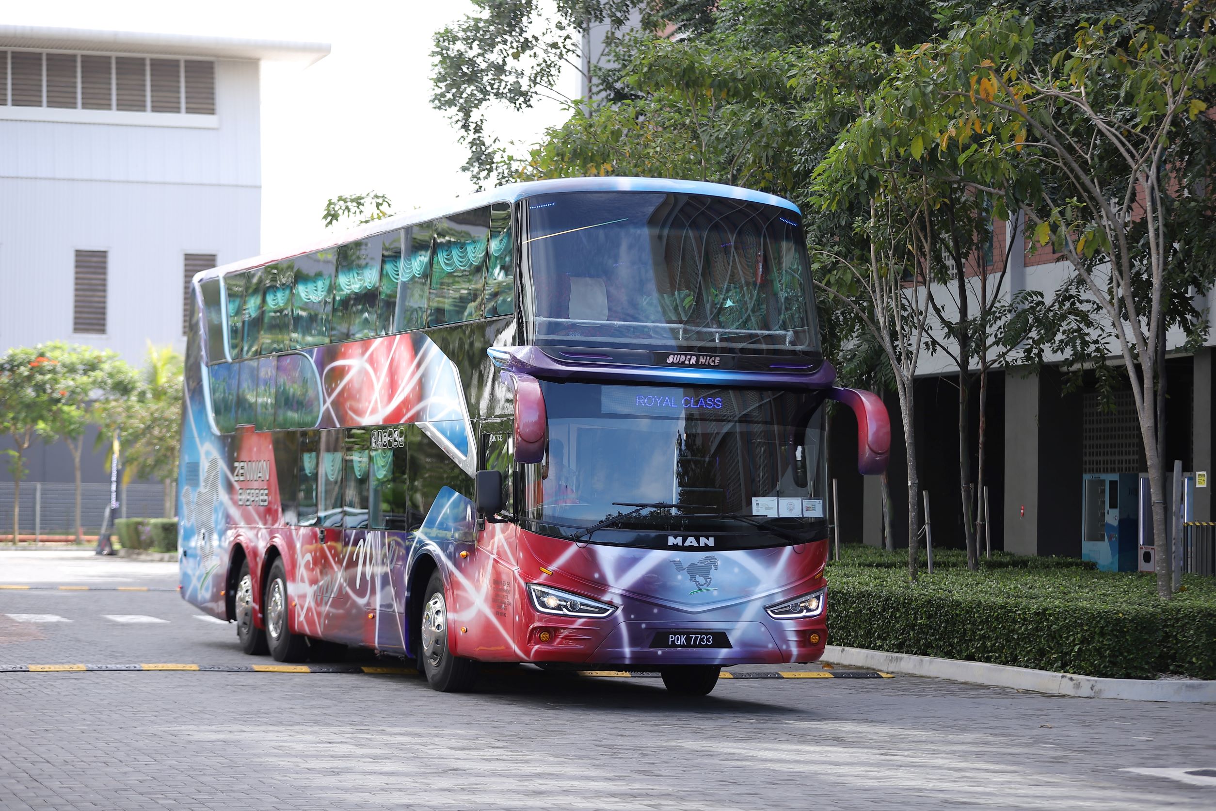 MAN Malaysia serah koc bas dua tingkat RR5 kepada Super Nice Express ...